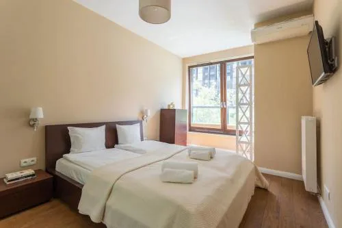 Urban Chic - City Center - One Bedroom Apartment - Warsaw Stays - Siedmiogrodzka 1