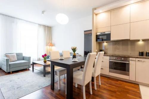 Urban Chic - One Bedroom Apartment - City Center&Stawki