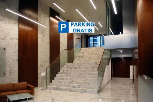 Vista Residence Airport - Free Underground Parking - Close to Airport - Self Check-in