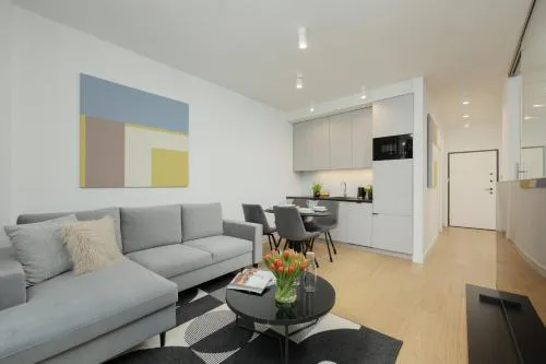 Warsaw Deluxe Apartments in the City Center by Noclegi Renters