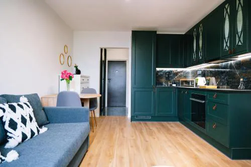 Warsaw Studio Apartment - City View, Parks nearby by Rentujemy