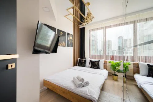 Wola Norblin Deluxe Apartments by BookingHost