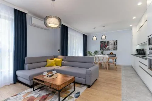 BR12 Premium Apartments , garaż