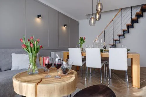 Apartament Heaven - 115 m2 - kominek &wanna w sypialni , parking
