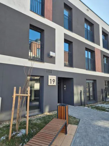 Apartamenty Ceglana Park - prywatny parking - piękne osiedle - nowe luksusowe mieszkanie z biurkiem
