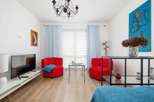 Colorful Studio near the Spodek Arena in Katowice by Noclegi Renters