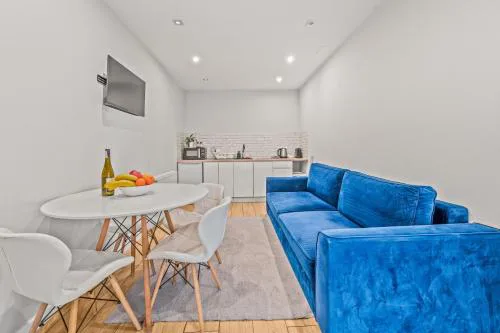 Central Platinum Apartments 24