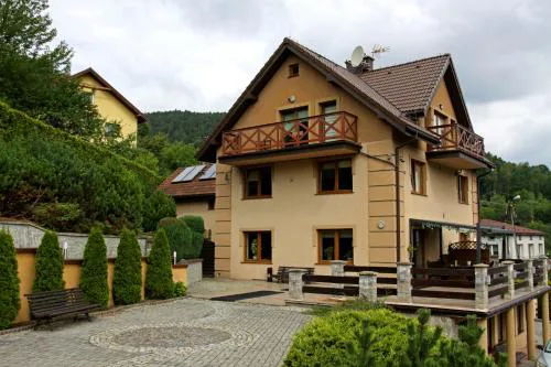 Villa TRESNA
