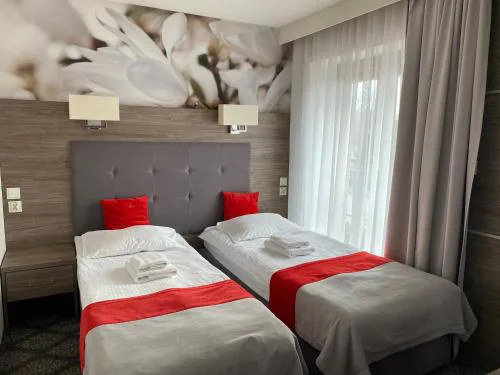 Pass Hotel