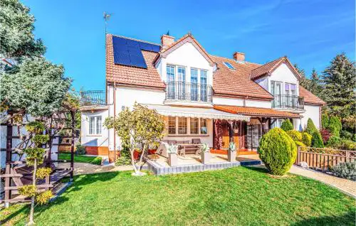 Lovely Home In Grzybowo With Wifi
