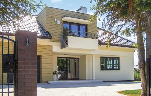 Nice Apartment In Grzybowo With Wifi