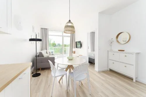 Apartament Perłowy z Basenem Letnim by HolidaySun