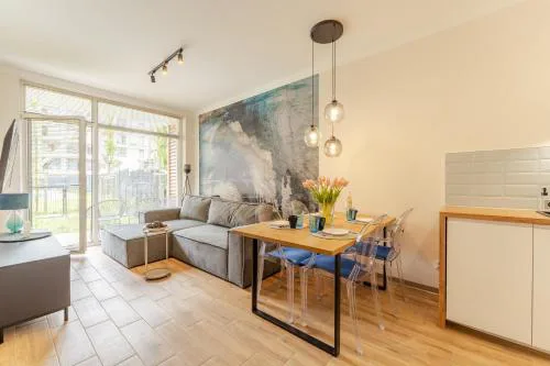 Apartamenty Ku Morzu przy plaży -Parking Basen letni w CENIE - Holiday City