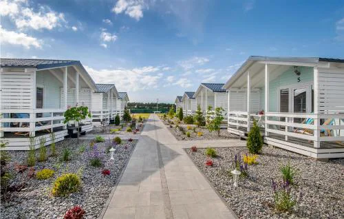 Stunning Home In Darlowo With Wifi