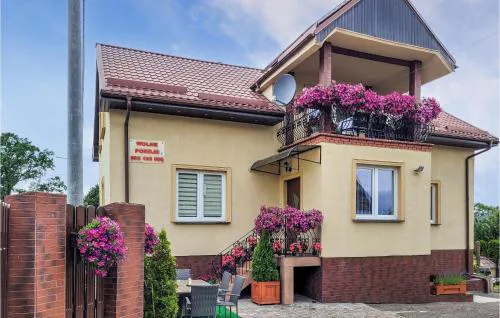 4 Bedroom Amazing Home In Darlowo