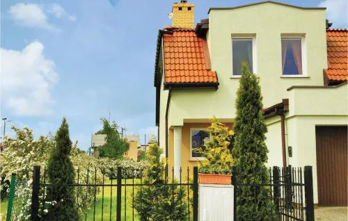 Stunning Home In Darlowo With Wifi