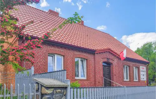 Nice Apartment In Dominikowo With Wifi