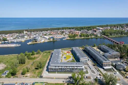 Lux Wellness Resort Apartments by the River by Renters Prestige