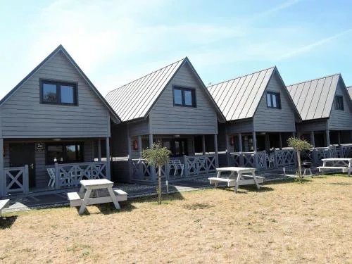Holiday Home in Dziwnówek by Sea and Lake