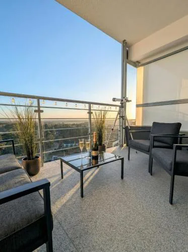 Royal Suite, 50 meters to Beach, 10th Floor, Panoramic View, Parking, Porta Mare Active & Spa
