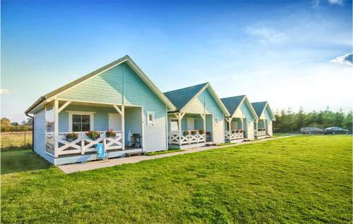 Beautiful Home In Jaroslawiec With Wifi