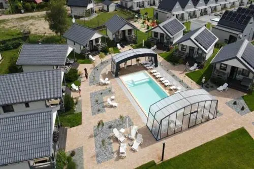Holiday homes with pool and jacuzzi