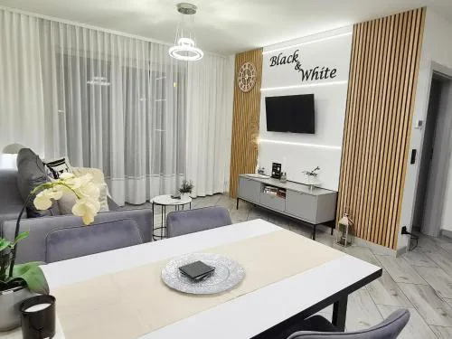 Apartament Black-White
