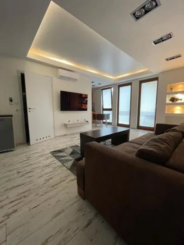 Golden Sun Apartments