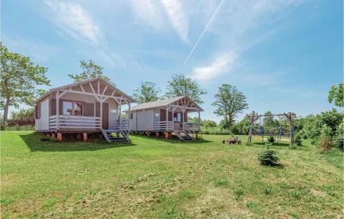 Amazing Home In Mscice With Wifi