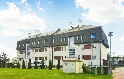 Gorgeous Apartment In Nowe Warpno