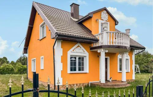 Lovely Home In Nowe Warpno With Wifi