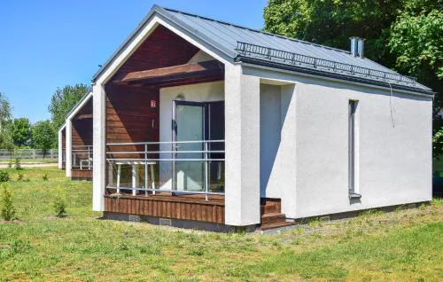 Nice Home In Nowe Warpno