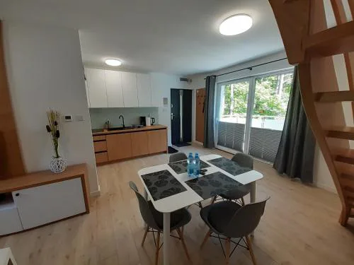 Komfortowy apartament dwupoziomowy w cichej okolicy
