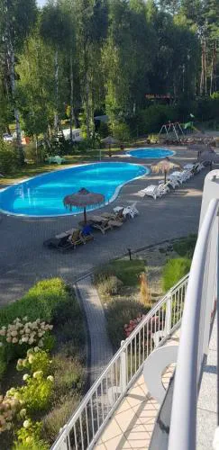 Romantyczny Apartament HAPPY 16 BASEN & KORT TENISOWY, OCHRONA 24 h - dla maksymalnie 6 osób