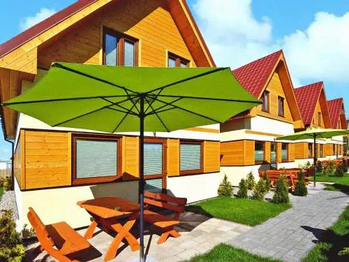 Holiday homes with terraces, close to the beach