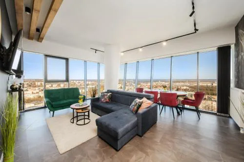ANS Hanza Tower Apartment - 22nd floor with city view, swimming pool, sauna, jacuzzi, viewing terrace