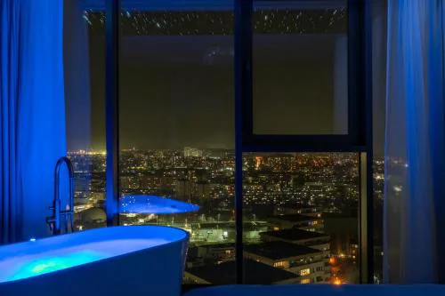 Hanza Tower Sky Lux 17th floor
