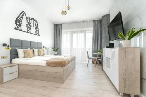 MARGI Vivi BIG STUDIO BALCONY POOL SAUNA