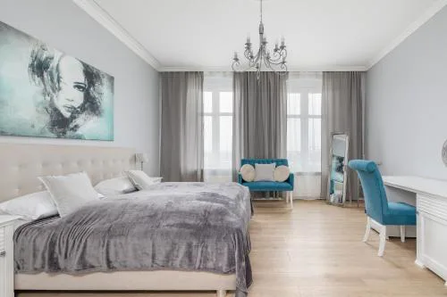 Stylish Apartment with River View and Desk for Remote Work in Szczecin by Noclegi Renters