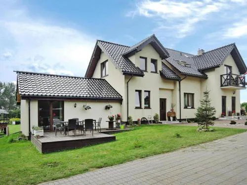 Villa in Troszyn by Lake with Natural Beach