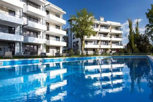 Apartament 5 z widokiem na basen
