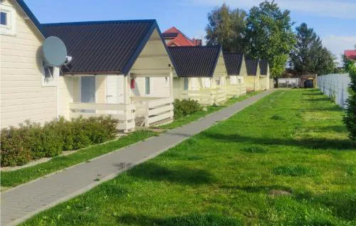 Awesome Home In Ustronie Morskie