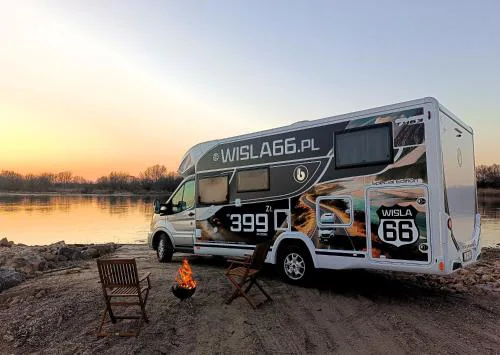 Kamper Premium 4 Osoby z Oddzielną Sypialnią Tessoro 468