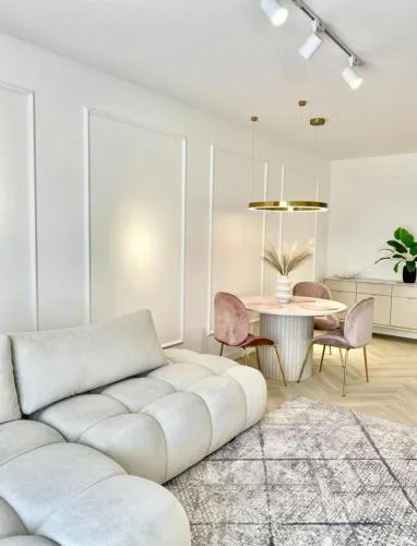 Apartament DeLuxe Zamość Prywatny parking podziemny