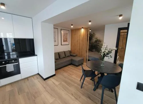 "Work and Quiet", Faktura VAT, KLIMATYZACJA, AIR CONDITIONING, GROUND FLOOR, PARKING, PARTER,