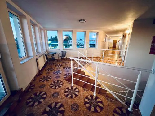 Motel R9 SYLWO