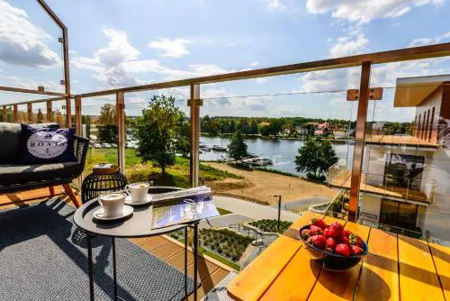 Marina View - super widok na jezioro, klimatyzacja, winda, 2xTV z Netflix