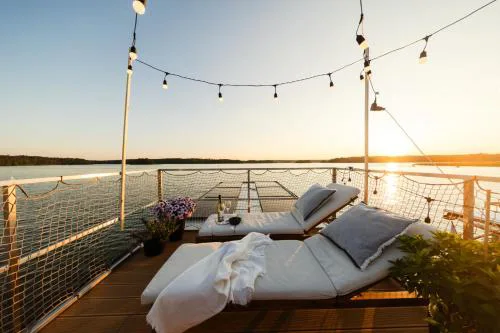Domek na wodzie - Houseboat -sauna, taras na dachu, dwie sypialnie