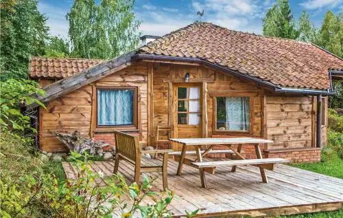 Three-Bedroom Holiday Home In Milakowo