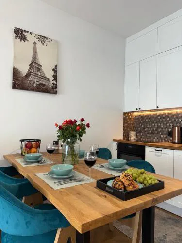 Apartament Viva La France nad Jeziorem Długim